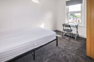 Bedroom- click for photo gallery